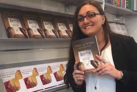 Mariana Virginia Scavo: «Nel mio libro reinterpreto con leggerezza l'Inferno di Dante»
